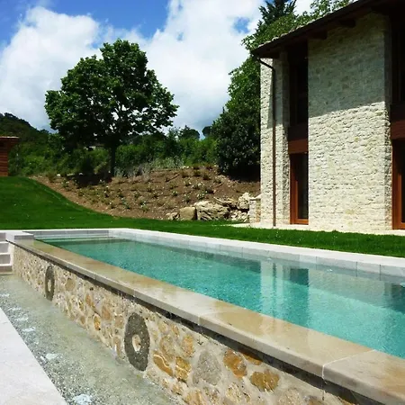 Mit Privatem Und Beheiztem Pool By Interhome *