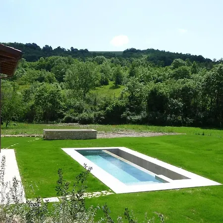 Vakantiehuis Mit Privatem Und Beheiztem Pool By Interhome *