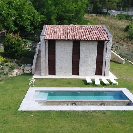 Mit Privatem Und Beheiztem Pool By Interhome *